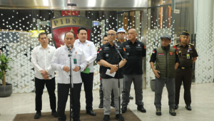 Direktur Penyidikan Jampidsus Syarief Sulaeman Nahdi (baju hitam kanan) di Gedung Kejagung, Selasa, 10/2/2026 | Ist