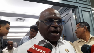 Menteri HAM Natalius Pigai, di Kompleks Parlemen, Senayan, Jakarta, Senin, 2/2/2026 | Novia Suhari/Forum Keadilan