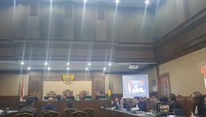Rekaman Luhut Binsar Pandjaitan Pimpin Rapat Chromebook diputar jaksa di ruang sidang Pengadilan Tipikor Jakarta, Senin, 2/2/2025 | Syahrul Baihaqi/Forum Keadilan