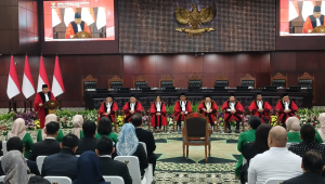 Arief Hidayat saat memberikan pidato terakhir di Gedung Mahkamah Konstitusi, Rabu, 4/2/2026 | Syahrul Baihaqi/Forum Keadilan