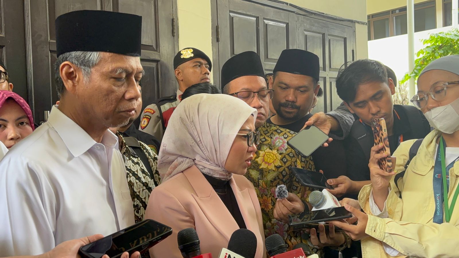 Pimpinan PBNU Hingga Banser Hadir di Sidang Praperadilan Yaqut