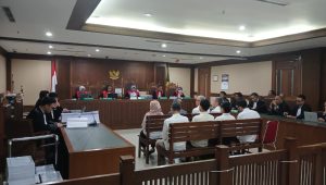 Delapan Terdakwa dalam kasus dugaan pemerasan terkait pengurusan Rencana Penggunaan Tenaga Kerja Asing (RPTKA) di ruang sidang Pengadilan Tindak Pidana Korupsi (Tipikor) Jakarta, Senin, 30/3/2026 | Syahrul Baihaqi/Forum Keadilan
