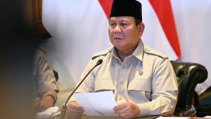 Presiden Prabowo Subianto saat memberikan sambutan dalam peresmian 218 jembatan yang dilakukan secara hybrid melalui konferensi video di Hambalang, Kabupaten Bogor, Provinsi Jawa Barat, pada Senin, 9 Maret 2026. | Dok BPMI Setpres/Muchlis Jr