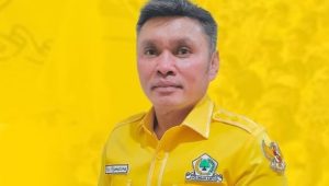 Ketua Dewan Pimpinan Cabang (DPC) Partai Golkar Maluku Tenggara Agrapinus Rumatora alias Nus Kei (59) | Ist