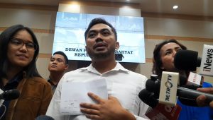 Videografer Amsal Sitepu, di Kompleks Parlemen, Senayan, Jakarta, Kamis, 2/4/2026 | Novia Suhari/Forum Keadilan