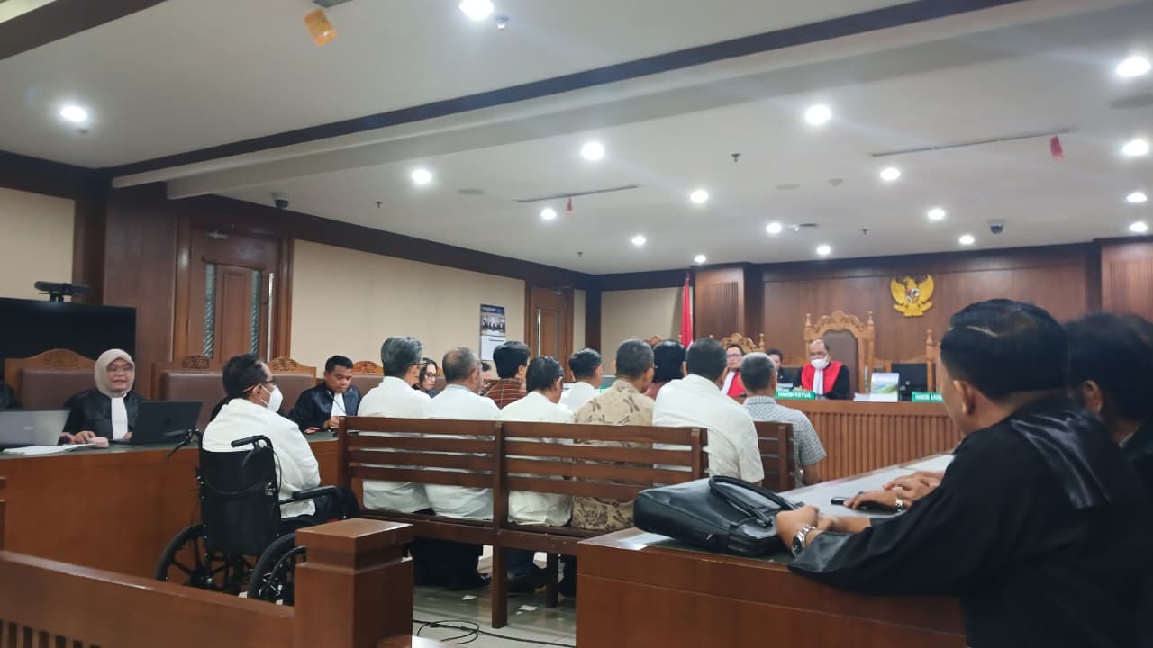 Sepuluh Terdakwa Kasus Pengadaan Fiktif Telkom Divonis 5 hingga 14 Tahun Penjara