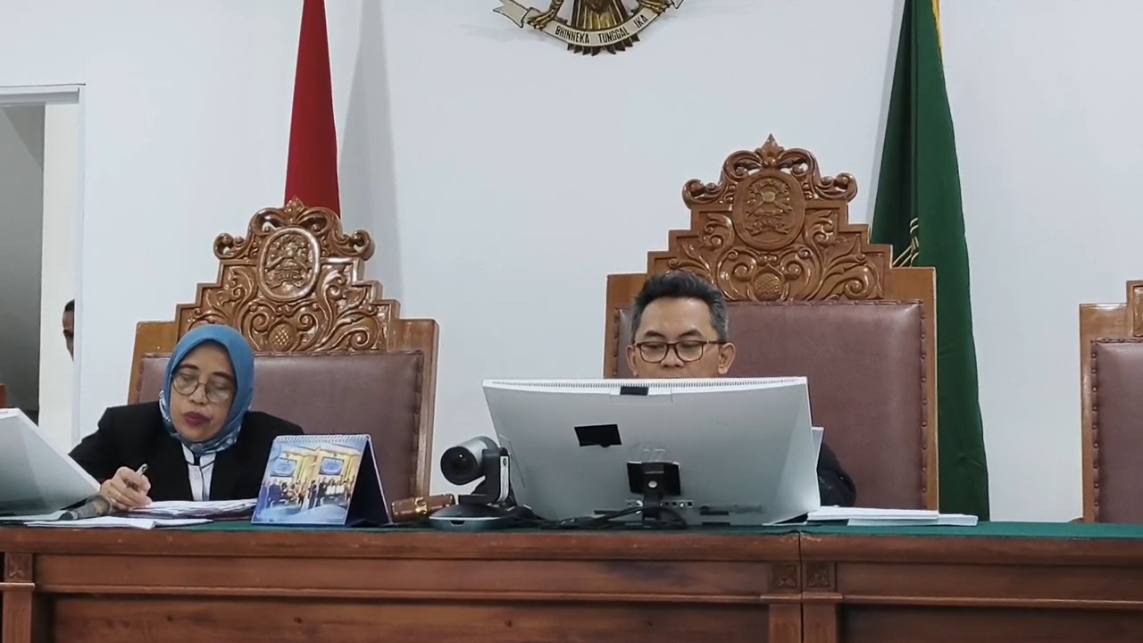 Status Tersangka Sekjen DPR Indra Iskandar Gugur Usai Praperadilan Kabul