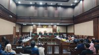 Irvian Bobby Mahendro (kanan) saat memberikan kesaksian di Pengadilan Tipikor Jakarta, Senin, 20/4/2026 | Syahrul Baihaqi/Forum Keadilan