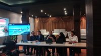 Konsultan Teknologi di kasus Chromebook Ibrahim Arief (Ibam) dalam konferensi pers di Jakarta, Selasa, 21/4/2026 | Syahrul Baihaqi/Forum Keadilan