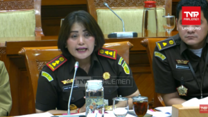 Kepala Kejaksaan Negeri (Kajari) Karo Danke Rajagukguk dalam Rapat Dengar Pendapat Umum (RDPU) bersama Komisi III, di Kompleks Parlemen, Senayan, Jakarta, Kamis, 2/4/2026 | YouTube TVR Parlemen