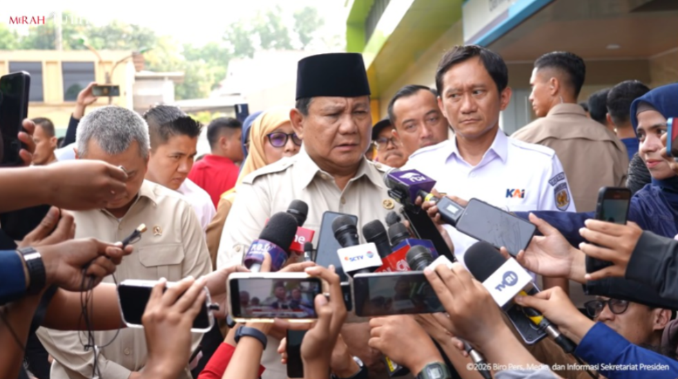 Prabowo Janjikan Segera Bangun Flyover Usai Insiden Tabrakan KA di Bekasi