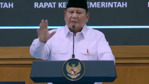 Presiden Prabowo Subianto dalam agenda ‘Taklimat Presiden di Rapat Kerja Kabinet Merah Putih’, di Istana Kepresidenan Jakarta, pada Rabu, 8/4/2026. | YouTube Sekretariat Presiden