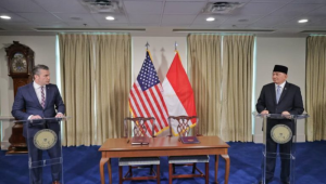 Menteri Pertahanan (Menhan) RI, Sjafrie Sjamsoeddin dan Menteri Perang Amerika Serikat (AS), Pete Hegseth, menyepakati kemitraan Kerja Sama Pertahanan Utama (Major Defense Cooperation Partnership/MDCP) antara Indonesia dan AS di Pentagon pada Senin, 13/4/2026 waktu setempat. | Dok Kementerian Pertahanan RI