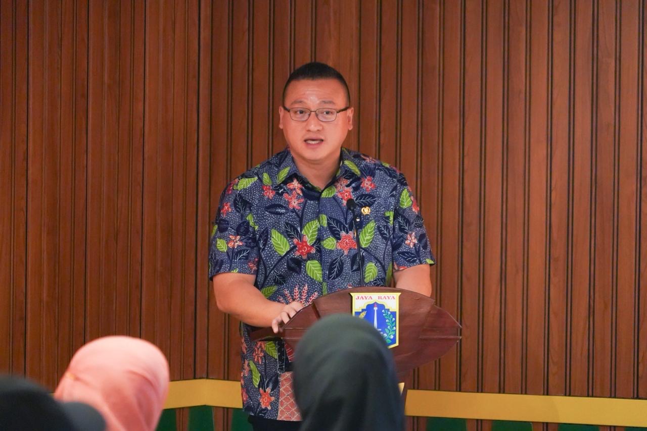 Jakarta Barat Dijuluki “Gotham City”, Kenneth DPRD DKI: Saya Akan Jadi Batman