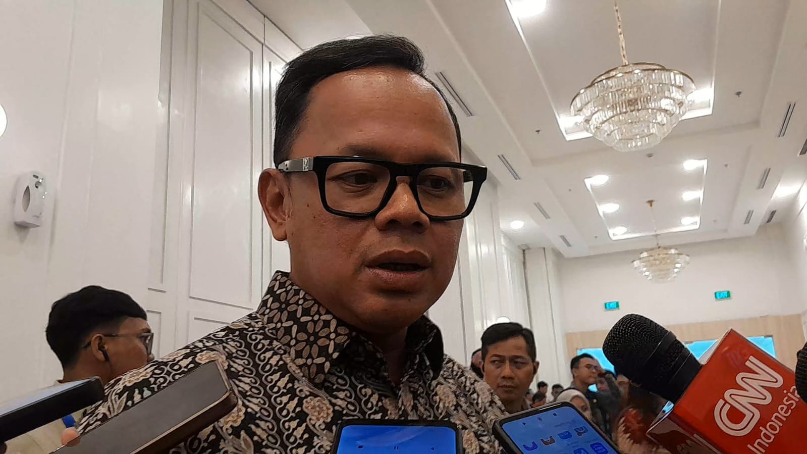 Wamendagri Sebut Temuan 3.000 ASN Absen Fiktif di Brebes Bisa Diberhentikan