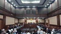 Eks konsultan teknologi kasus Chromebook Ibrahim Arief saat mendengarkan vonis di Pengadilan Tipikor Jakarta, Selasa, 12/5/2026 | Syahrul Baihaqi/Forum Keadilan