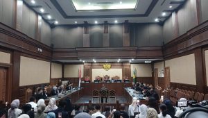 Eks konsultan teknologi kasus Chromebook Ibrahim Arief saat mendengarkan vonis di Pengadilan Tipikor Jakarta, Selasa, 12/5/2026 | Syahrul Baihaqi/Forum Keadilan