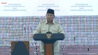 Presiden Prabowo Subianto saat memberikan sambutan usai serah terima uang Rp10 triliun hasil denda kawasan hutan oleh Satgas Penertiban Kawasan Hutan (PKH) di Kompleks Kejaksaan Agung (Kejagung), Rabu, 13/5/2026 | YouTube Sekretariat Presiden