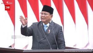 Presiden Prabowo Subianto saat berbicara mengenai Kerangka Ekonomi Makro dan Pokok-pokok Kebijakan Fiskal (KEM-PPKF) dalam Rapat Paripurna bersama DPR RI di Kompleks Parlemen, Senayan, Jakarta, Rabu, 20/5/2026 | YouTube Sekretariat Presiden