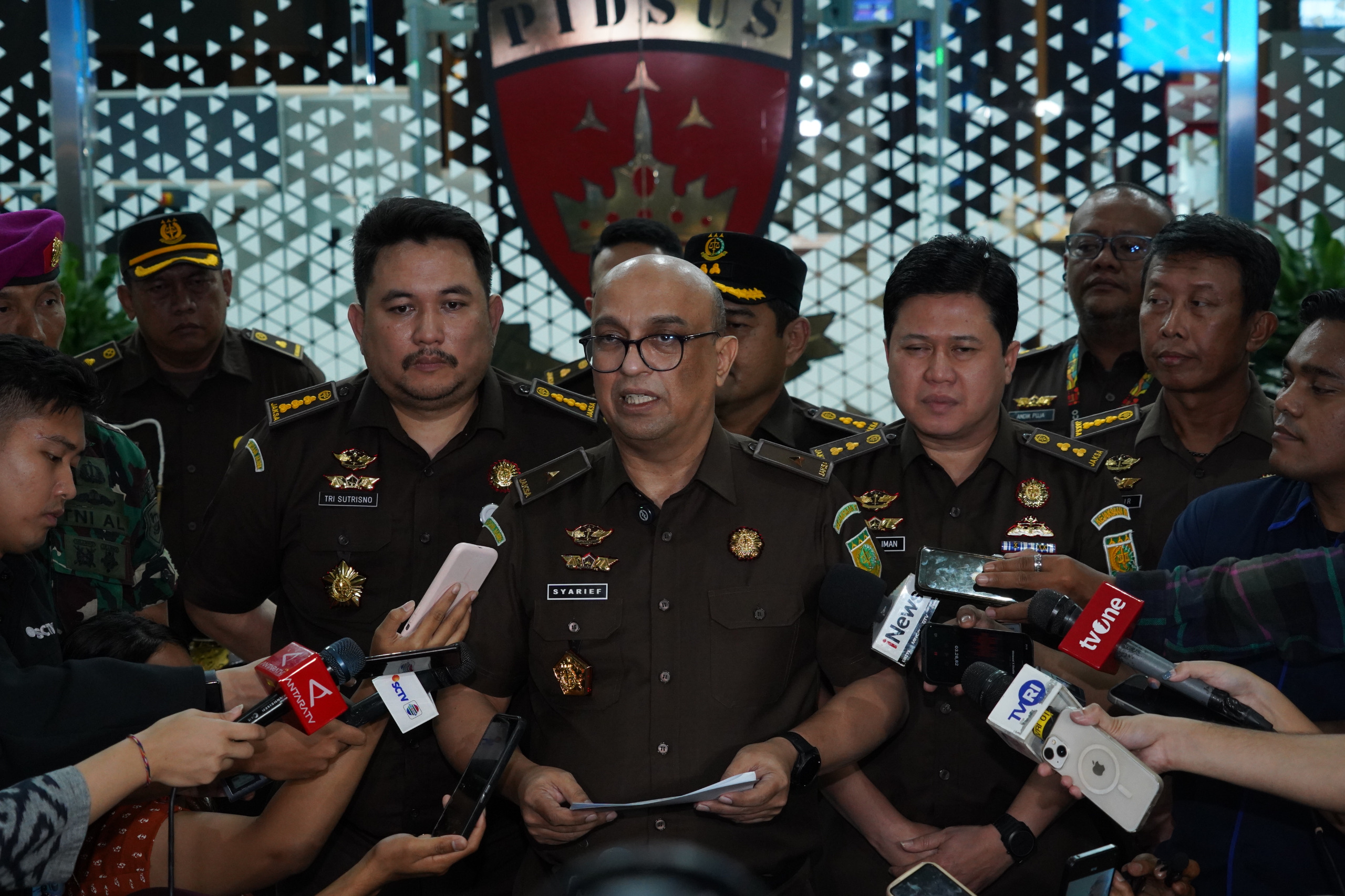 Alasan Kejagung Tangkap Eks Komisioner Ombudsman di Kasus Ekspor Minyak Mentah