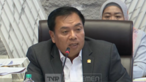 Ketua Komisi V DPR RI Lasarus dalam Rapat Kerja bersama Kementerian Perhubungan (Kemenhub), di Kompleks Parlemen, Senayan, Jakarta, Kamis, 21/5/2026 | YouTube TVR Parlemen
