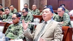 Menteri Pertahanan (Menhan) Sjafrie Sjamsoeddin dalam Rapat Kerja dengan Komisi I DPR RI, di Kompleks Parlemen, Senayan, Jakarta, Selasa, 19/5/2026 | YouTube TVR Parlemen