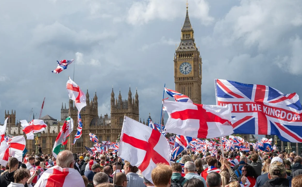 Demo Besar ‘Unite the Kingdom” di London