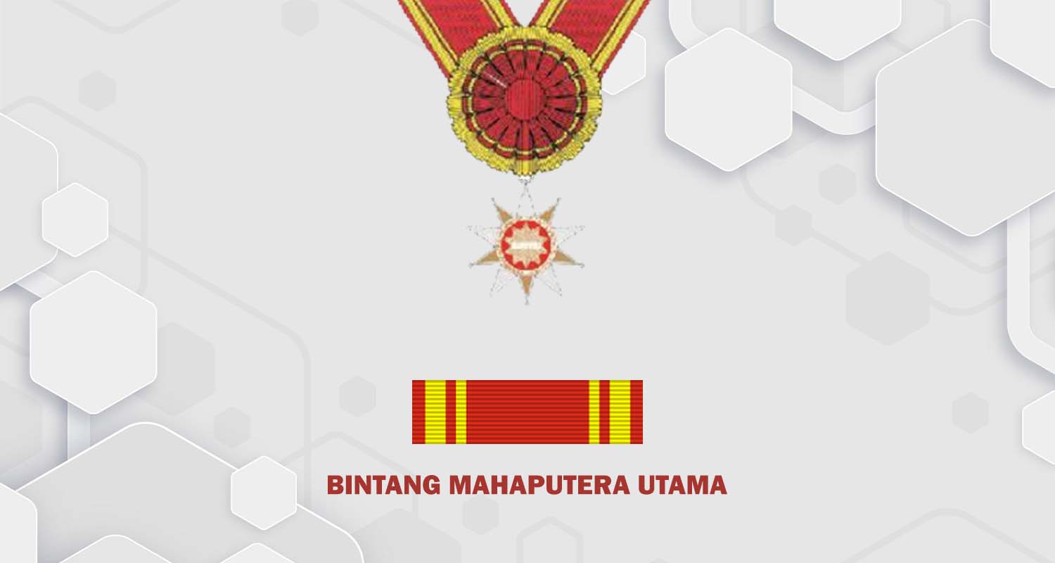 Bintang Kehormatan, Pangkat Kehormatan, dan Hancurnya Simbol Kekuasaan Politik Prabowo