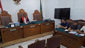 Hakim Tunggal PN Jaksel Suparna saat membacakan amar putusan praperadilan Wakil Koordinator KontraS Andrie Yunus di Jakarta, 2/6/2026 | Syahrul Baihaqi/Forum Keadilan