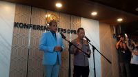Wamenkum Edward Hiariej bersama dengan Kapolri Listyo Sigit Prabowo, di Kompleks Parlemen, Senayan, Jakarta, Selasa, 9/6/2026 | Novia Suhari/Forum Keadilan