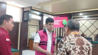 Muhammad Kerry Adrianto Riza saat mendengarkan pembacaan putusan banding di Pengadilan Tinggi DKI Jakarta, Rabu, 10/6/2026 | Syahrul Baihaqi/Forum Keadilan