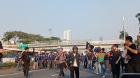 Mahasiswa Universitas Trisakti tiba di Gedung DPR RI, Senayan, Jakarta, Jumat, 19/6/2026 | Syahrul Baihaqi/Forum Keadilan