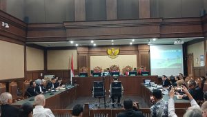 Eks Mendikbudristek Nadiem Anwar Makarim saat membacakan pembelaan terakhir (duplik) di Pengadilan Tipikor Jakarta, Selasa, 23/6/2026 | Syahrul Baihaqi/Forum Keadilan