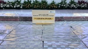 Hasil Penerimaan Negara Bukan Pajak (PNBP) sejumlah Rp1.029.874.376.628 (1,029 triliun) yang diserahkan Jaksa Agung ST Burhanuddin kepada Menteri Keuangan Purbaya Yudhi Sadewa di Kantor BPA Kejaksaan Agung (Kejagung) RI, Kebagusan, Jakarta Selatan, Senin, 15/6/2026 | Ist