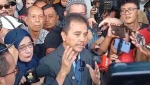 Roy Suryo usai sidang praperadilan di Pengadilan Negeri Jakarta Selatan (PN Jaksel), Selasa, 7/7/2026 | Syahrul Baihaqi/Forum Keadilan