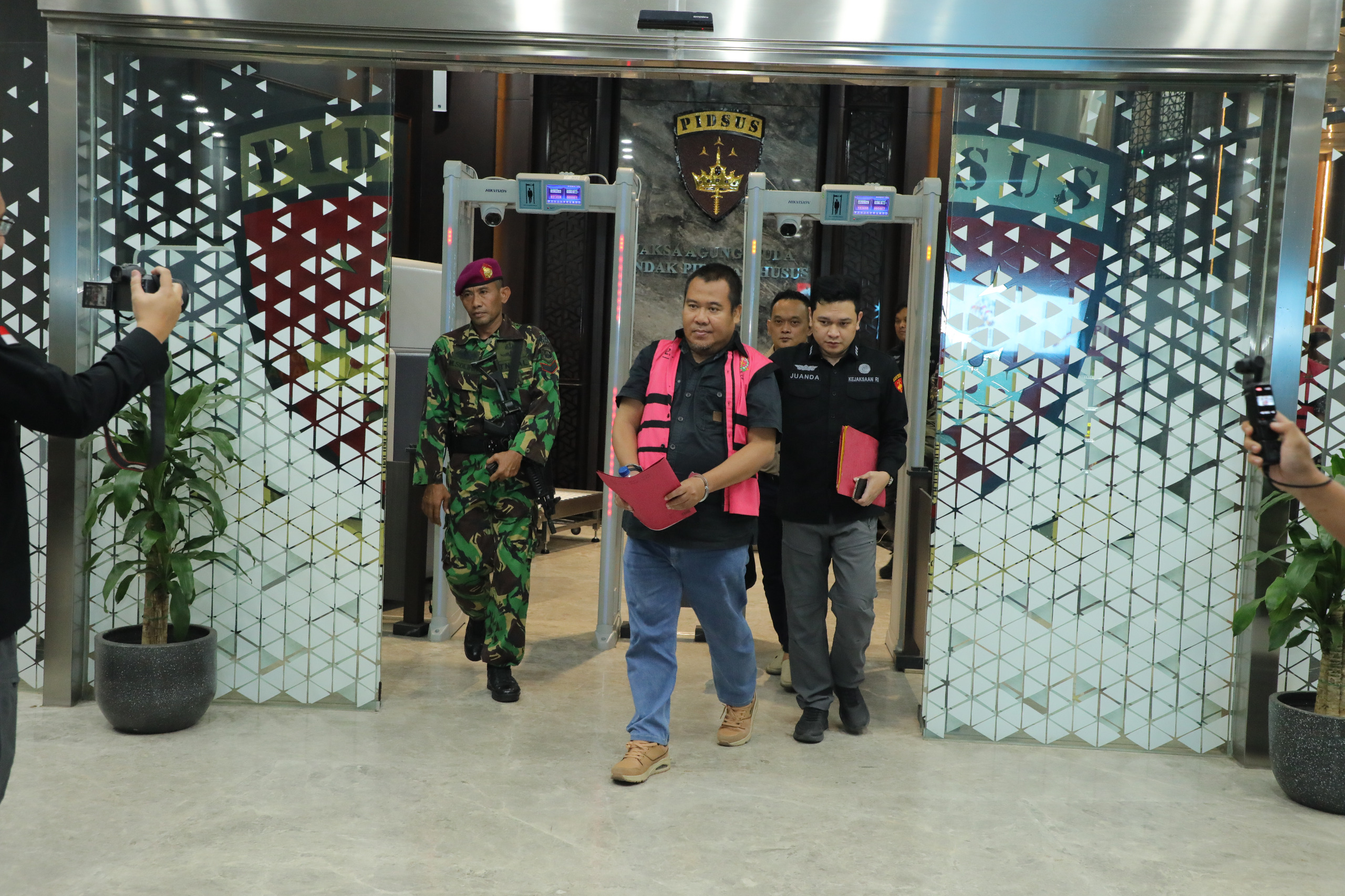 Kejagung Tetapkan 3 Tersangka di Kasus Korupsi Tambang Mineral