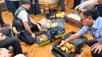 Barang bukti uang hingga emas yang ditemukan dalam penggeledahan di sebuah rumah mewah di Perumahan Bukit Golf Hijau Sentul City, Kecamatan Babakan Madang, Kabupaten Bogor, Jawa Barat, Rabu, 8/7/2026 malam | Ist