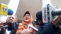 Tifauzia Tyassuma (Dokter Tifa) usai menjalani sidang pembacaan nota keberatan (eksepsi) di Pengadilan Negeri Jakarta Timur, Kamis, 9/7/2026 | Muhammad Reza/Forum Keadilan