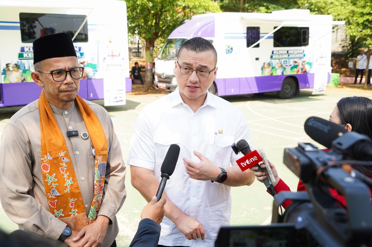 Legislator DKI Kenneth Apresiasi Program Mobil Klinik Hewan Keliling