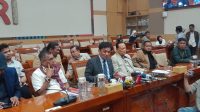 Ketua Komisi III DPR RI Habiburokhman (jas abu) di Kompleks Parlemen, Senayan, Jakarta, Senin, 13/7/2026 | Novia Suhari/Forum Keadilan