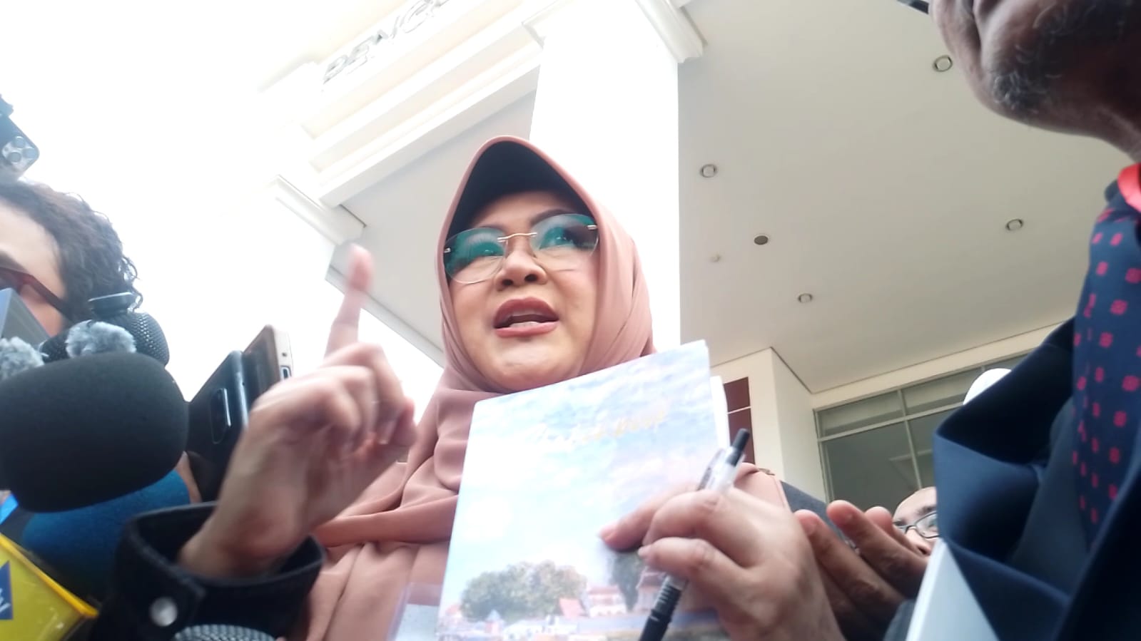 Usai Sidang Eksepsi, Dokter Tifa Soroti BAP 26 Ahli yang Belum Diterima
