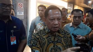 Menteri Dalam Negeri (Mendagri) Tito Karnavian di Kompleks Parlemen, Senayan, Jakarta, Kamis, 16/7/2026 | Novia Suhari/Forum Keadilan
