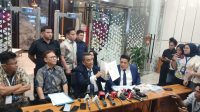 Hotman Paris di Gedung Bundar Kejagung, Jumat, 17/7/2026 | Syahrul Baihari/Forum Keadilan