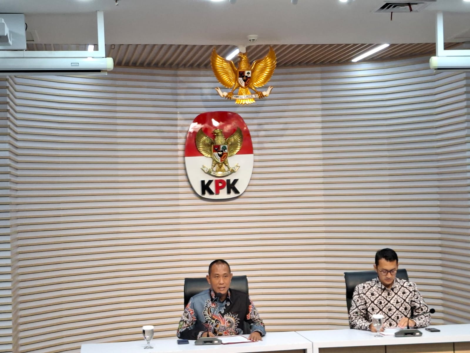KPK Tetapkan Bupati Lombok Barat Jadi Tersangka, Diduga Terima Aliran Dana Rp10,8 Miliar dari Skema Korupsi Proyek