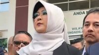 Tifauzia Tyassuma atau Dokter Tifa di Pengadilan Negeri Jakarta Timur, Kamis, 23/7/2026 | Muhammad Reza/Forum Keadilan
