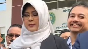 Tifauzia Tyassuma atau Dokter Tifa di Pengadilan Negeri Jakarta Timur, Kamis, 23/7/2026 | Muhammad Reza/Forum Keadilan