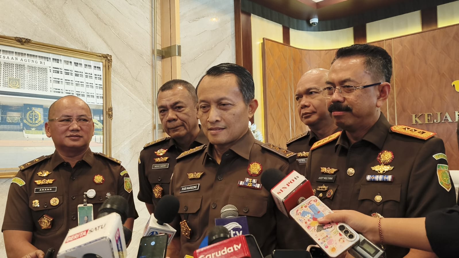 Kejagung Bantah Pelimpahan Kasus Febrie Tak Miliki Dasar Hukum