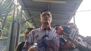 Kuasa hukum mantan Jaksa Agung Muda Tindak Pidana Khusus (Jampidsus) Febrie Adriansyah (FA), Febri Diansyah, di Gedung KPK, Jakarta, Senin, 27/7/2026 | Muhammad Reza/Forum Keadilan