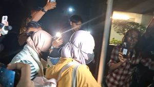 Istri Bupati Pemalang Anom Widiyantoro, Noor Faizah Maenofie, di Gedung KPK, Jakarta, Rabu, 29/7/2026 | Muhammad Reza/Forum Keadilan