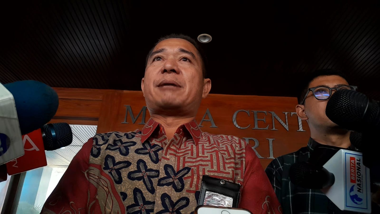 KWP Laporkan Deddy Sitorus ke MKD Usai Diduga Sebut Wartawan “Kayak Sirkus”